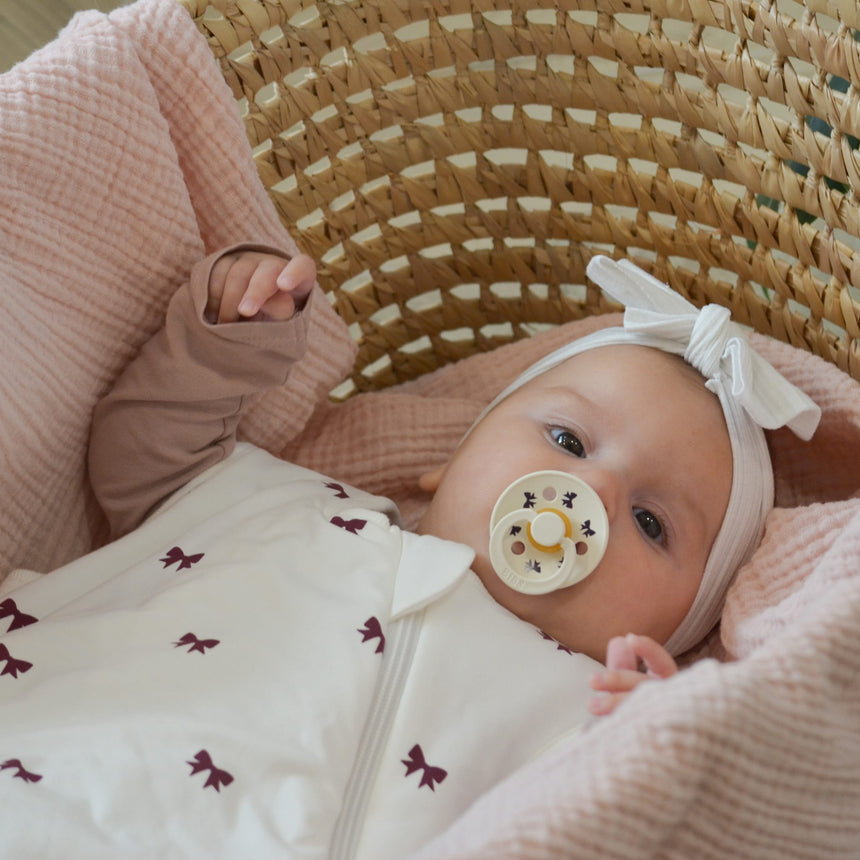 Suce Bibs 6-18mois Paquet de 2 Boucles (Grandeur 2)