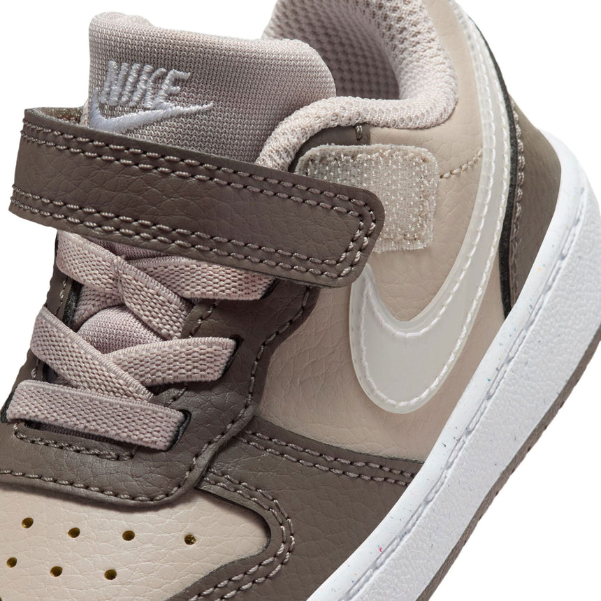 Soulier Court Borough Low Pointures 4-10-Nike-NIN-IV5821-200-CLÉMENT