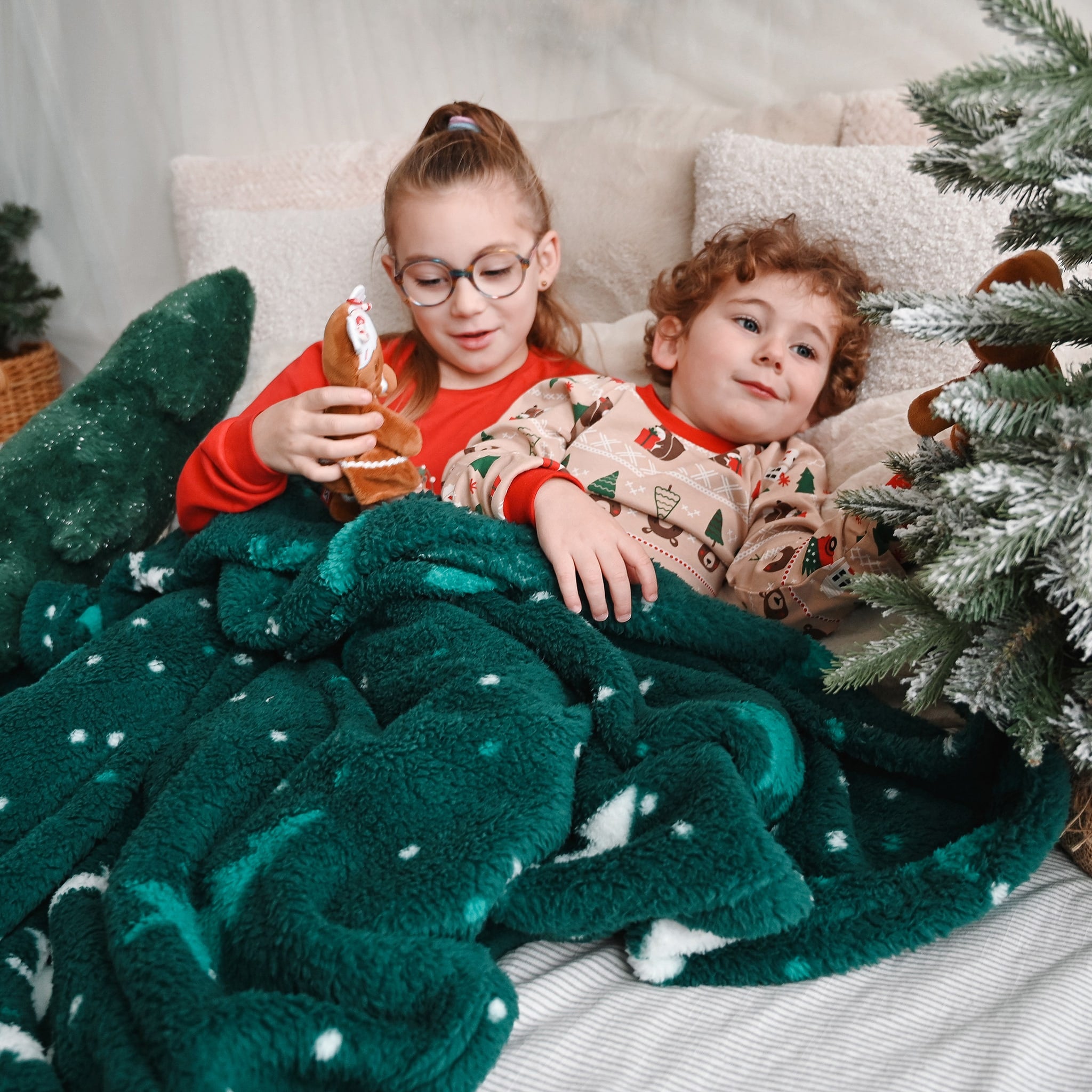 Couverture Peluche Sapin - SAFDIE & CO – CLÉMENT