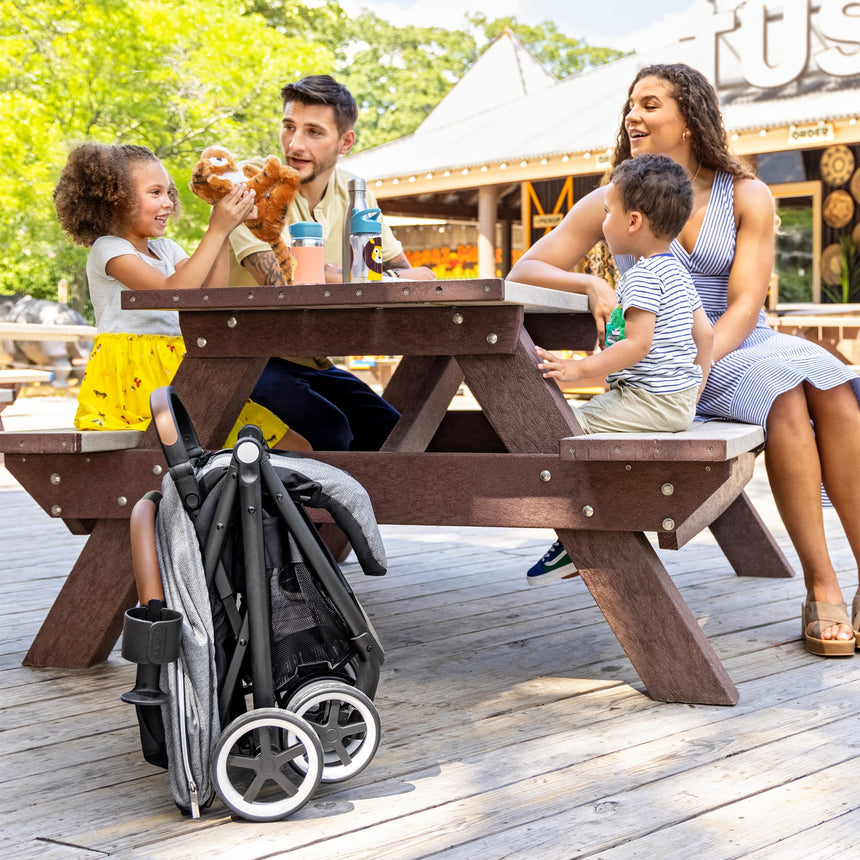 EVO-18812311_18_GOLD_OTTO_SELF_FOLDING_STROLLER_LIFESTYLE_MOONSTONE_SELF_STANDING_FOLD.JPG