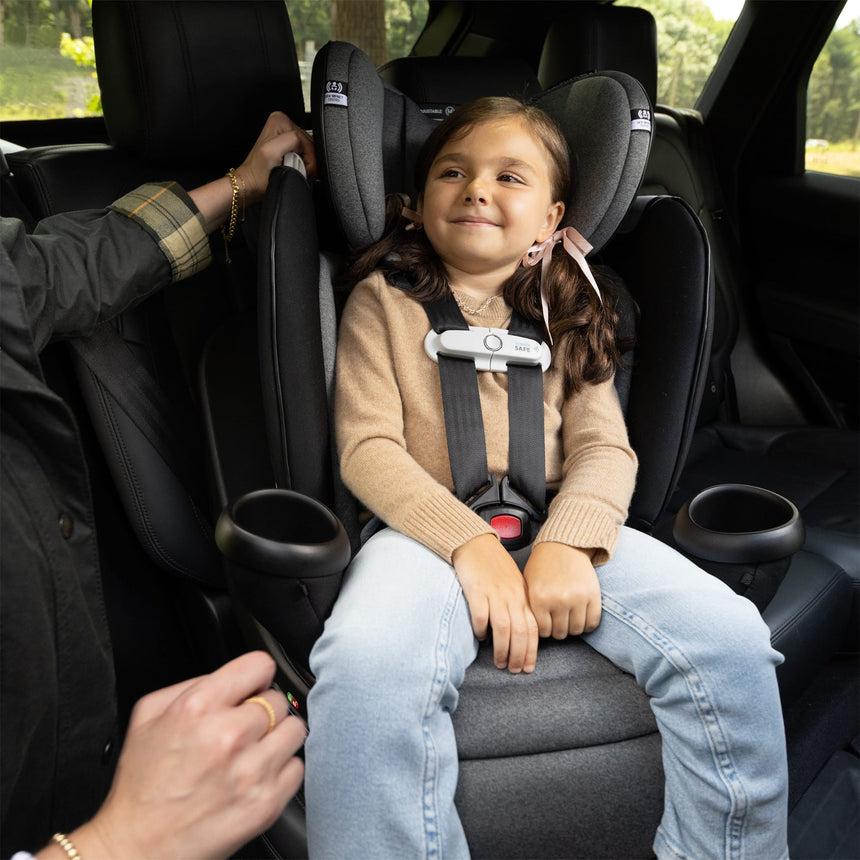 EVO-38412311C_GOLD_REVOLVE360_EXTEND_ROTATIONAL_ALL_IN_ONE_CAR_SEAT_OPAL_LIFESTYLE_A32.JPG
