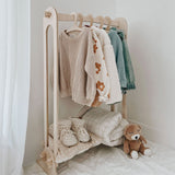 Porte-Vêtements en Bois-Abricotine-ABI-PV001-CLÉMENT