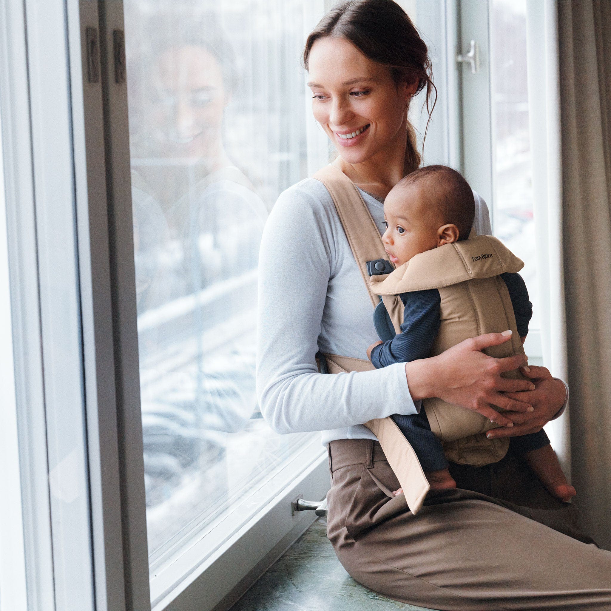 Baby Carrier Mini - Wooven Beige – CLÉMENT