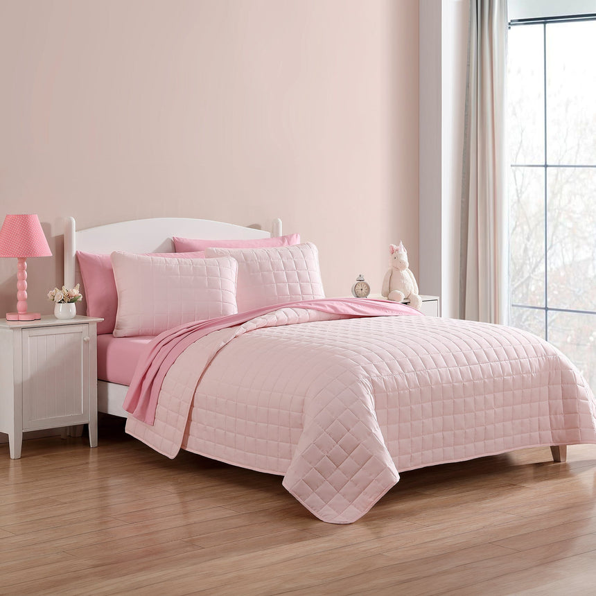 CAH-QUILT-TW-BLU_A_1.JPG