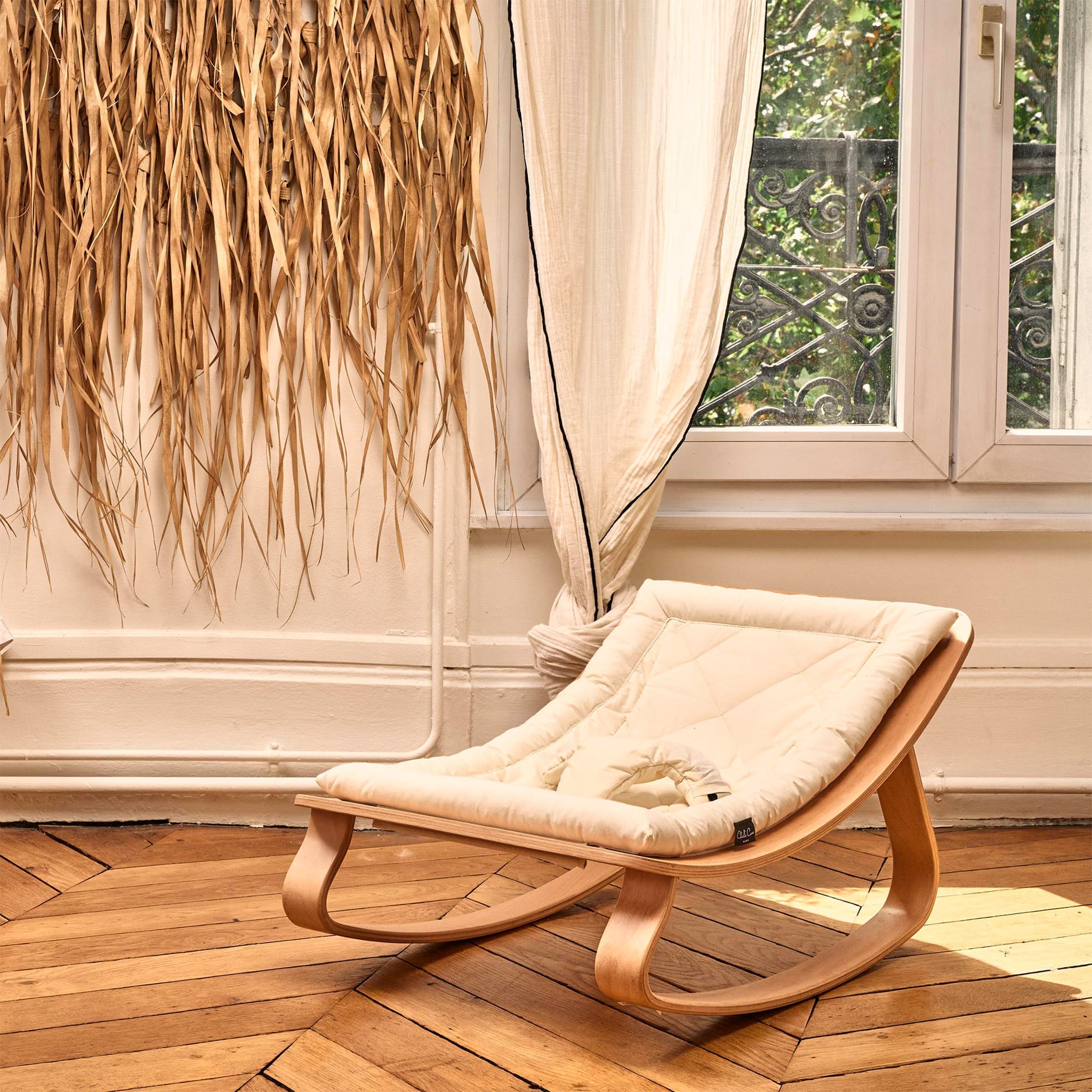 Baby Rocker LEVO - Beechwood / Organic Milk – CLÉMENT