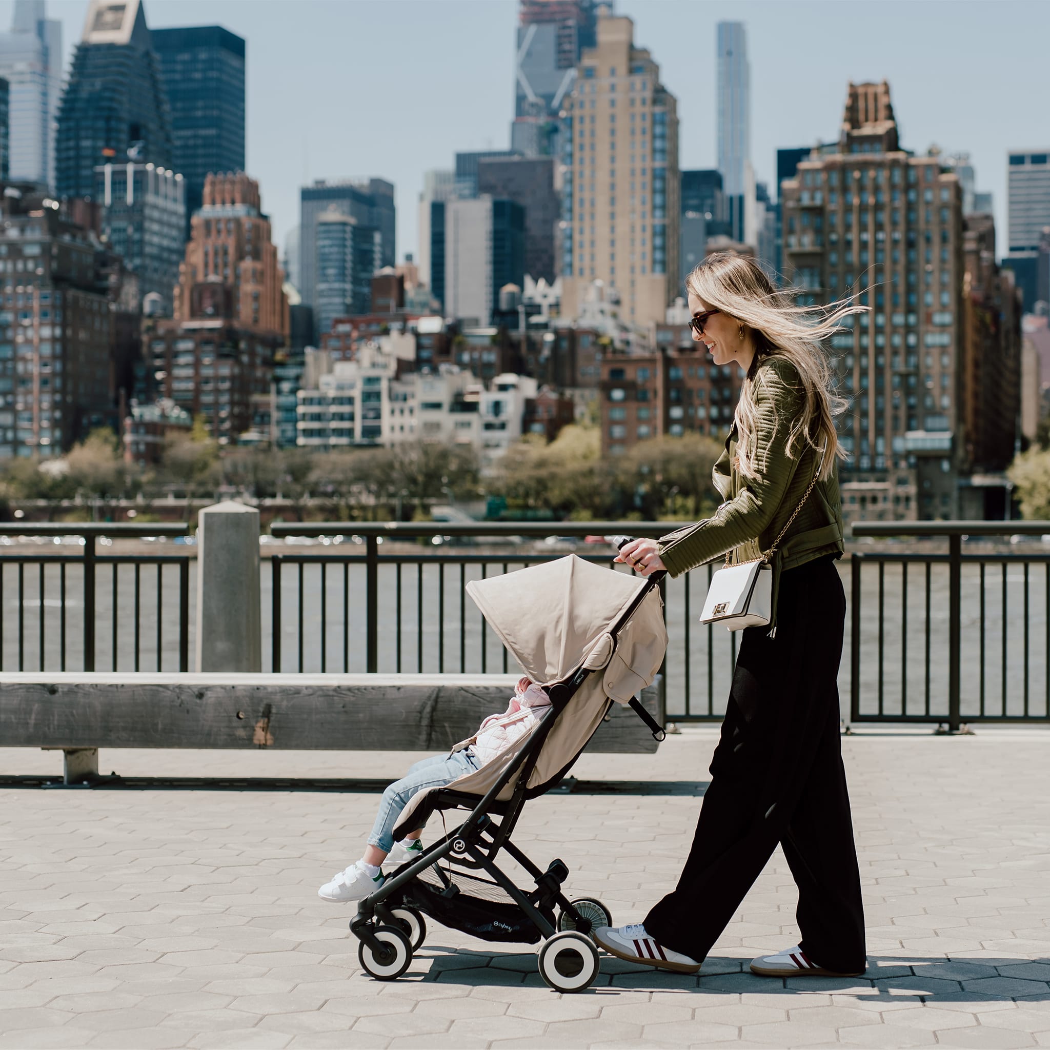 Poussette Libelle - Noir / Amande Beige - Cybex – CLÉMENT