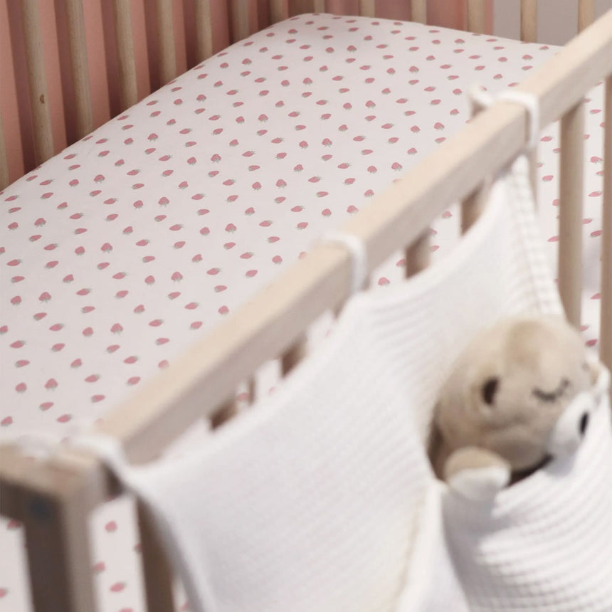 Crib Fitted Sheet - Strawberries