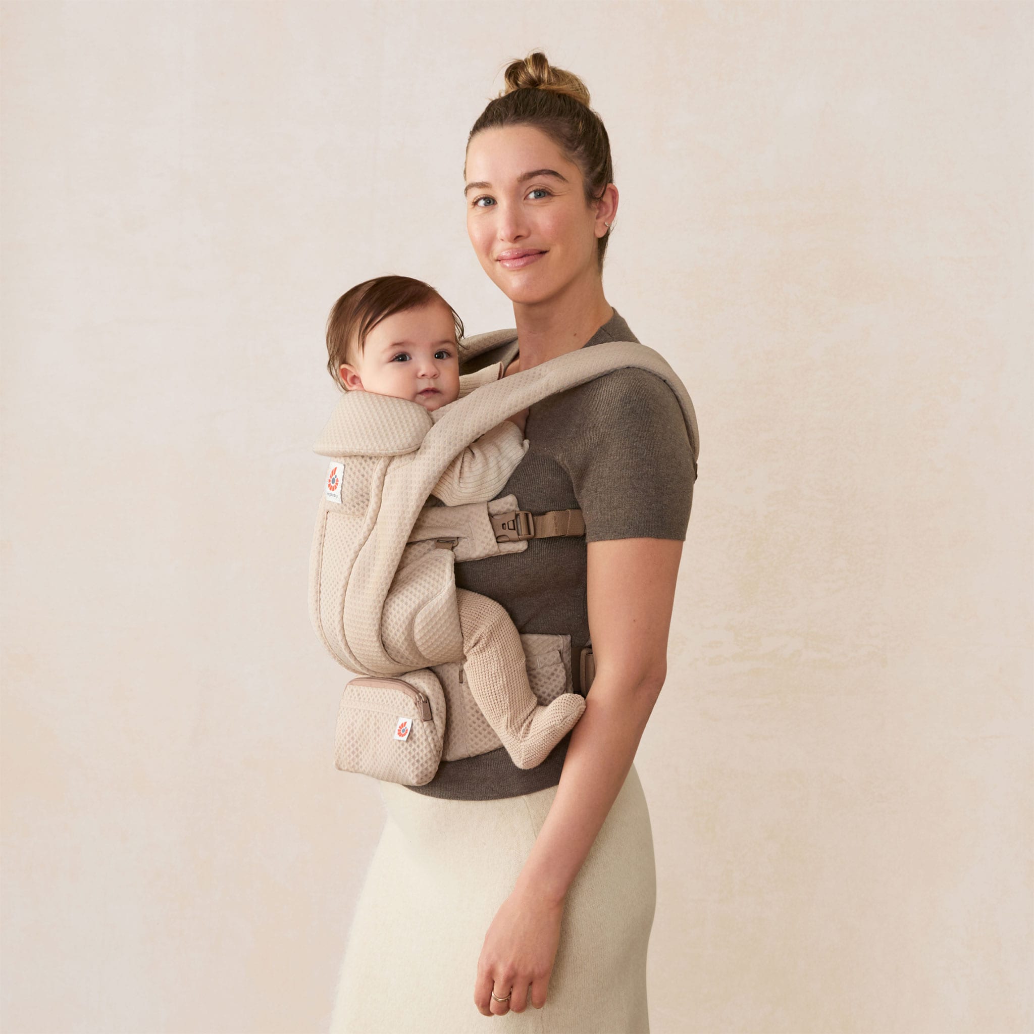 Porte-Bébé Omni Deluxe Mesh - Beige Naturel - Ergobaby – CLÉMENT