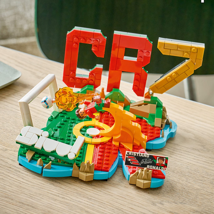 LEGO® Editions Cristiano Ronaldo – Temps forts du soccer-LEGO®-LGO-43012-CLÉMENT