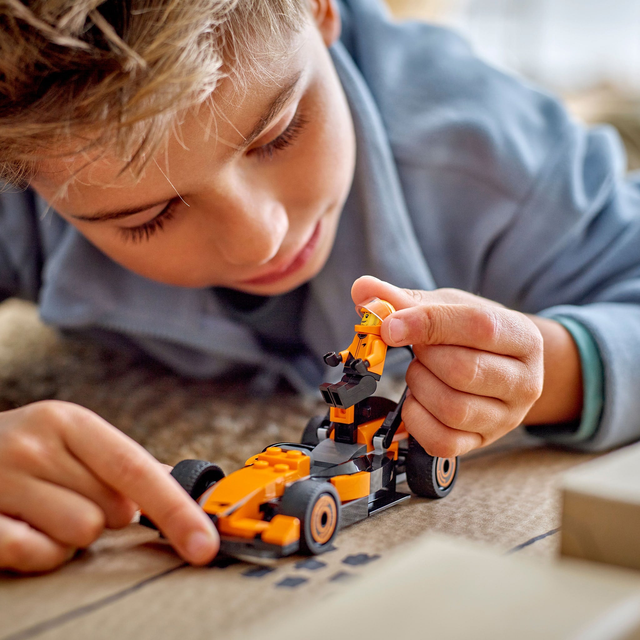 LEGO® City Le pilote de F1® avec la voiture de course McLaren