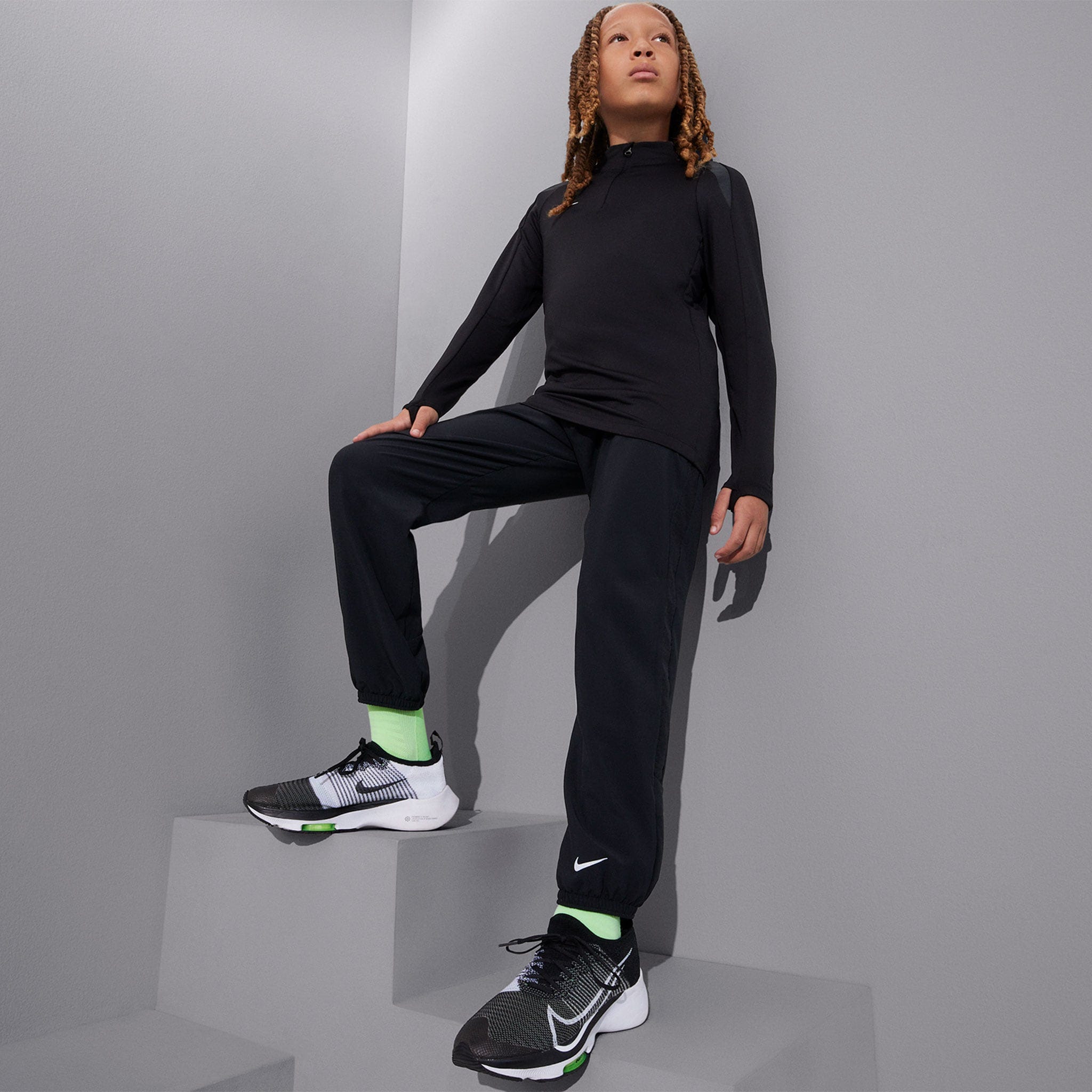 Dizoboee Boys Lightweight Jogger Pants Youth Kids Quick Dry