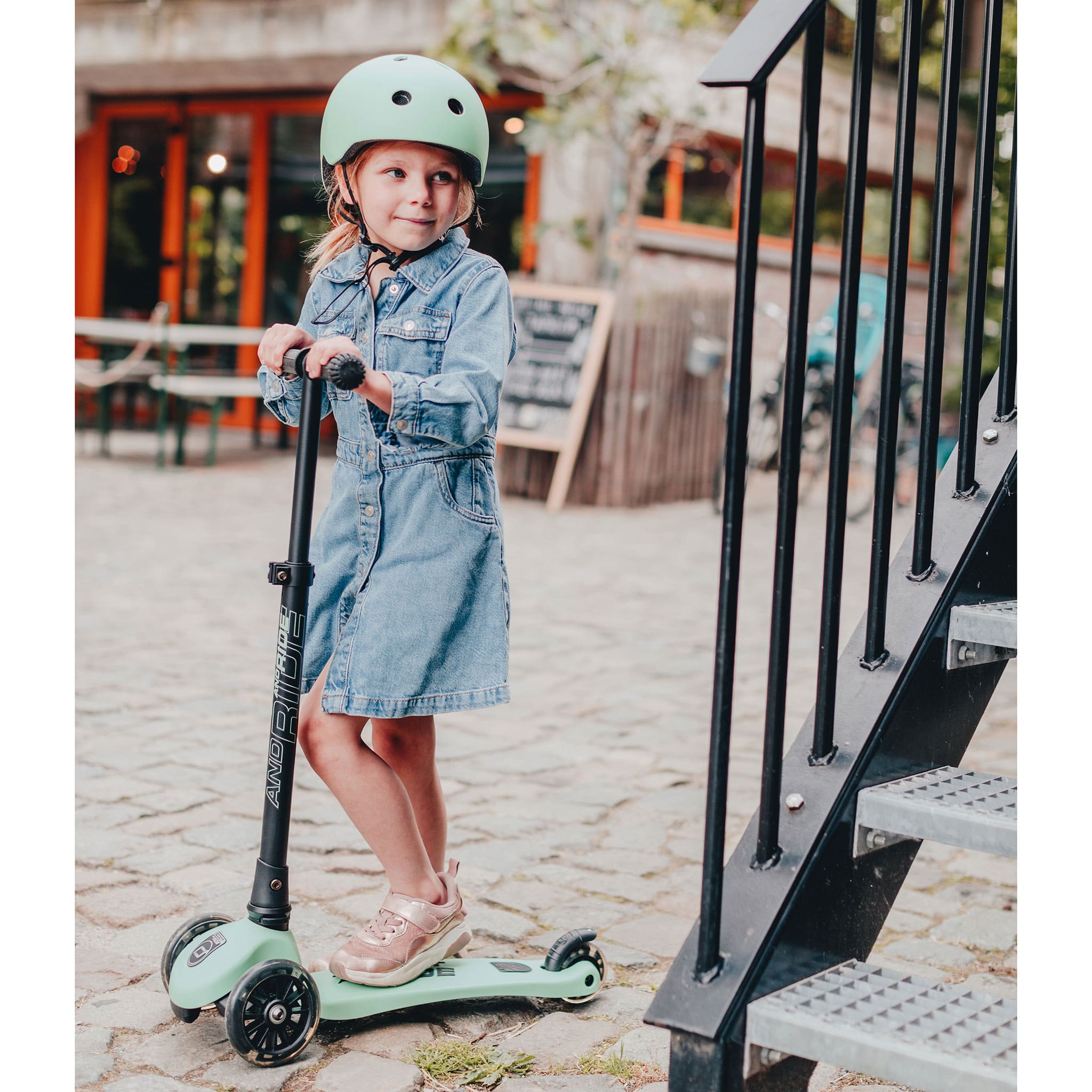 Trottinette Led Highwaykick 3 - Kiwi - Scoot and Ride – CLÉMENT