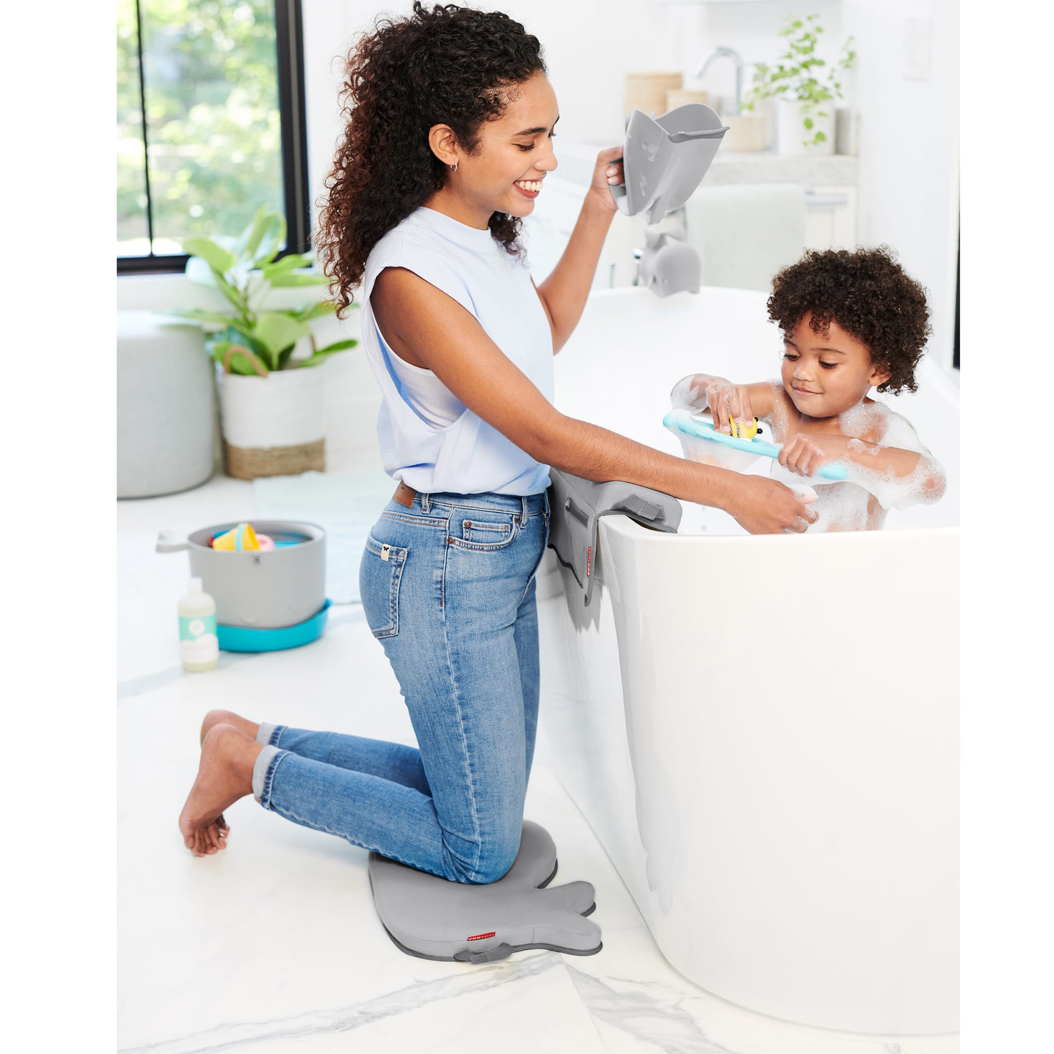 4 Piece Moby Bathtime Essentials kit - Gray – CLÉMENT