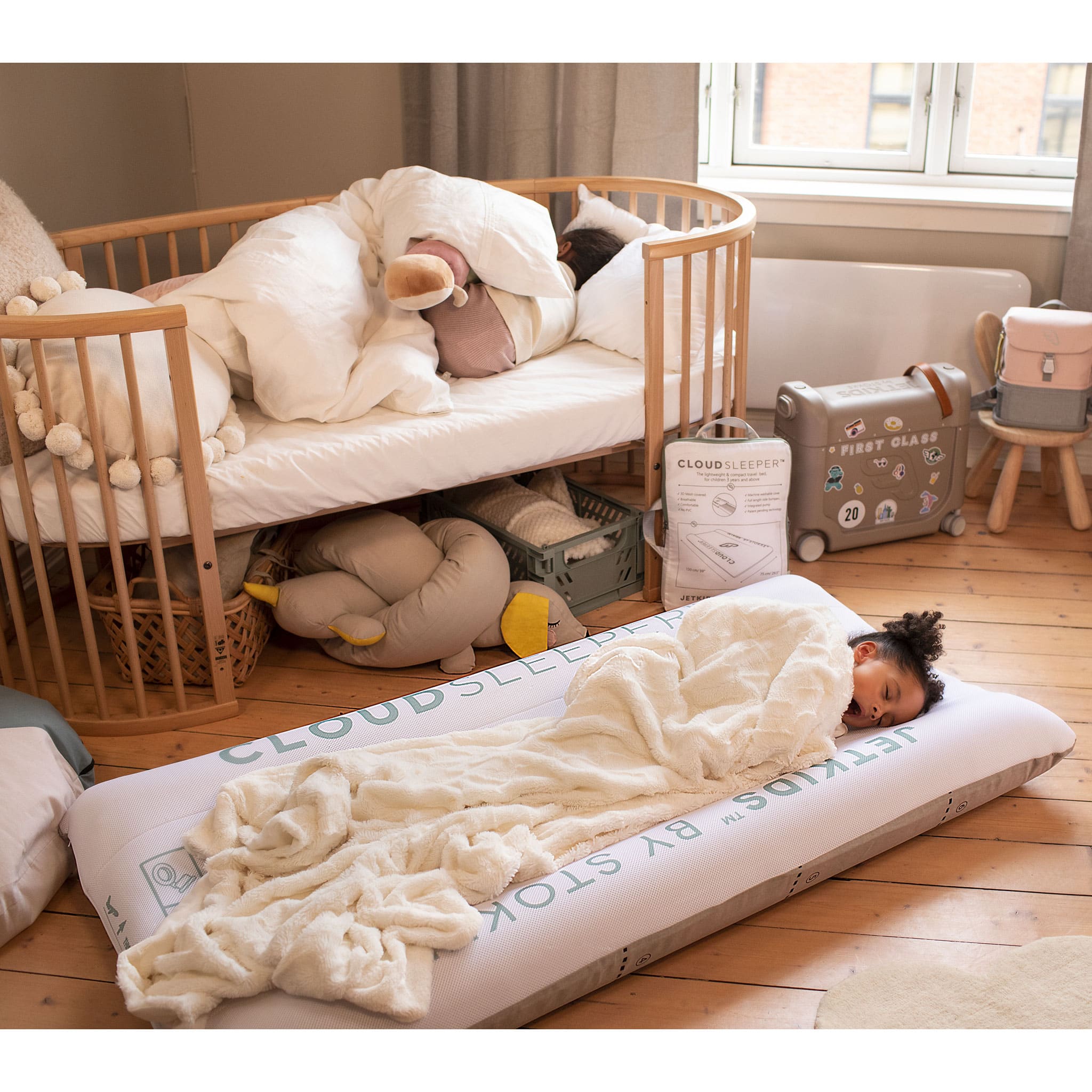 JETKIDS CLOUDSLEEPER 旅行用ベッド Amazon.co.jp: Stokke CloudSleeper JetKids - 子供用空気注入式