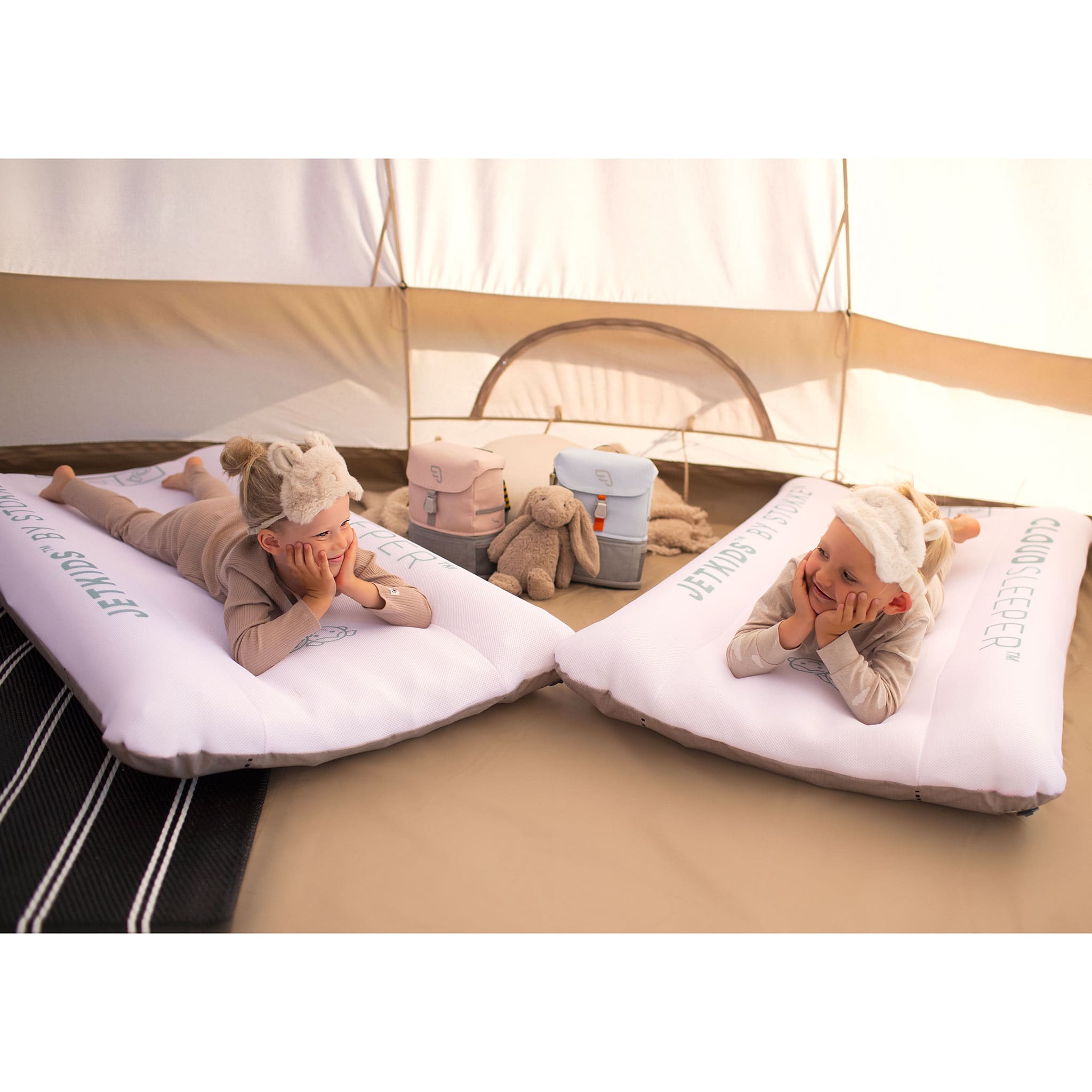 JETKIDS CLOUDSLEEPER 旅行用ベッド Cloudsleeper™ JetKids™ By Stokke® Inflatable Kids' Bed – CLÉMENT