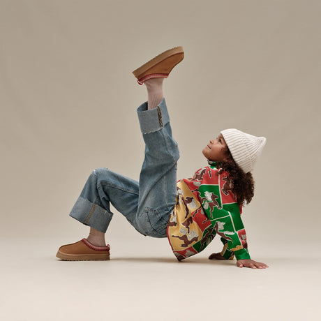 UGG-1143776K-CHE_OCR_B.JPG